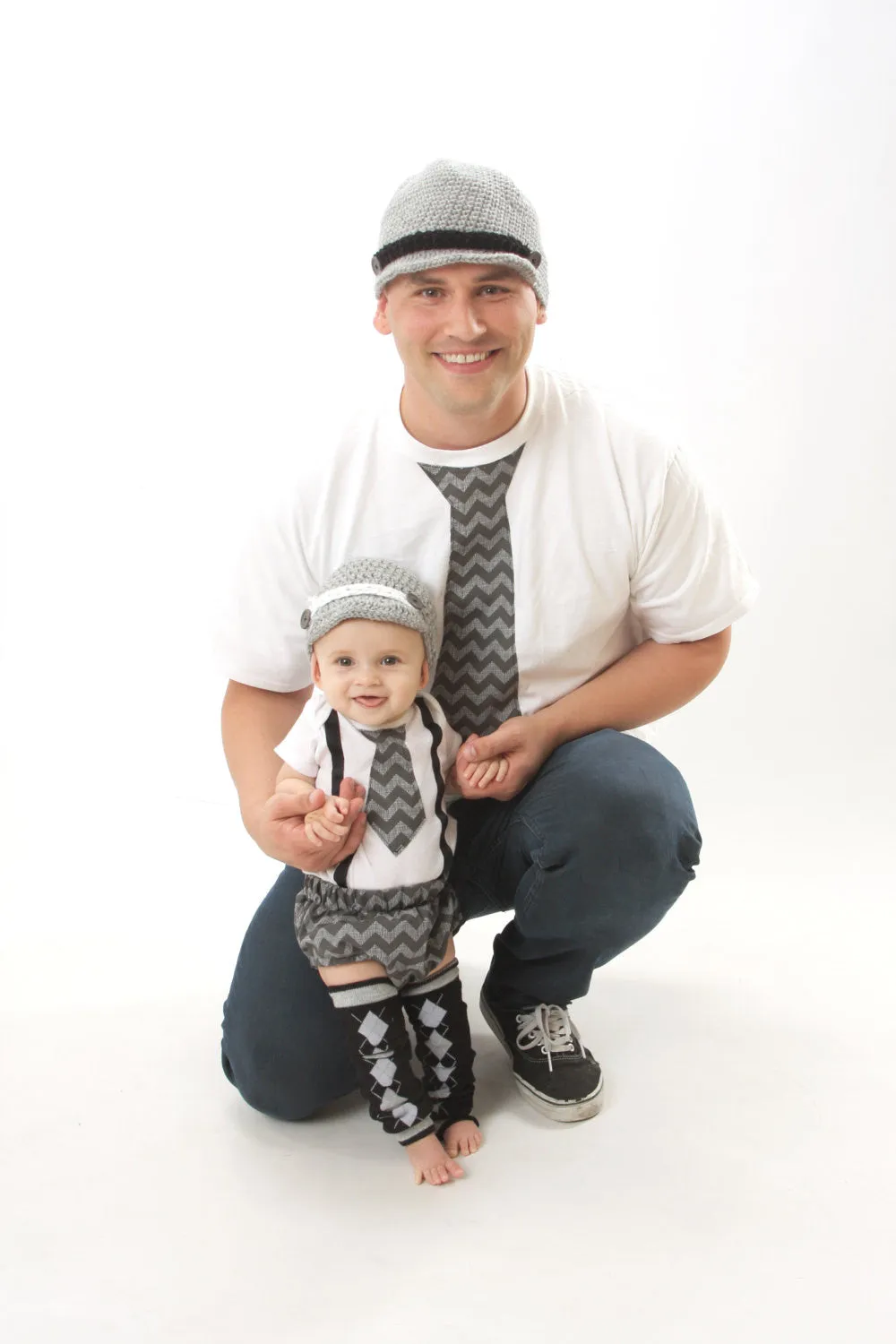 Chevron Daddy and Me outfit. Chevron Cake Smash. Boy Birthday Outfit, Birthday outfit, father and son matching ties