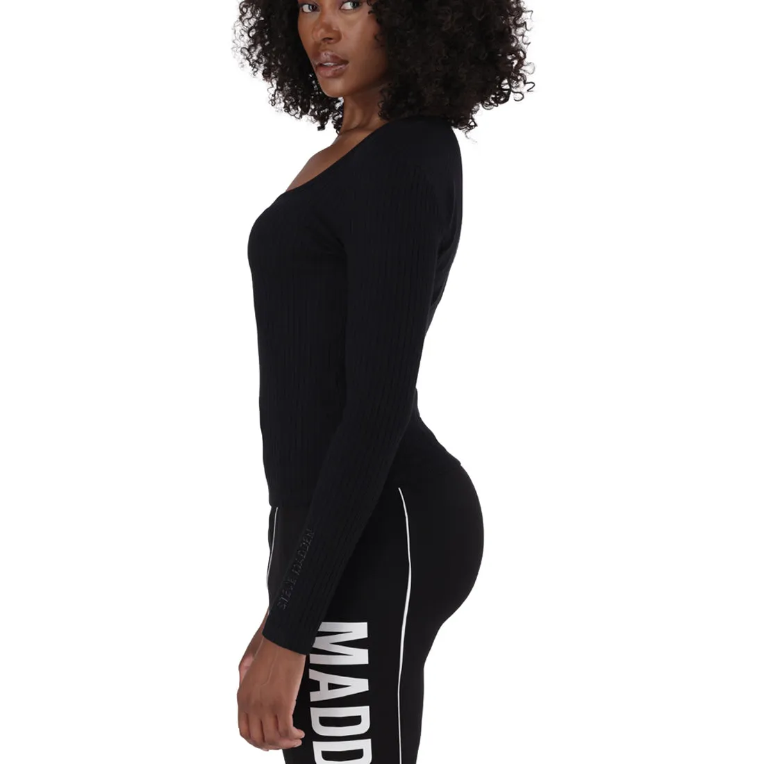 GIANNA BLACK SWEETHEART LONGSLEEVE RIB TOP