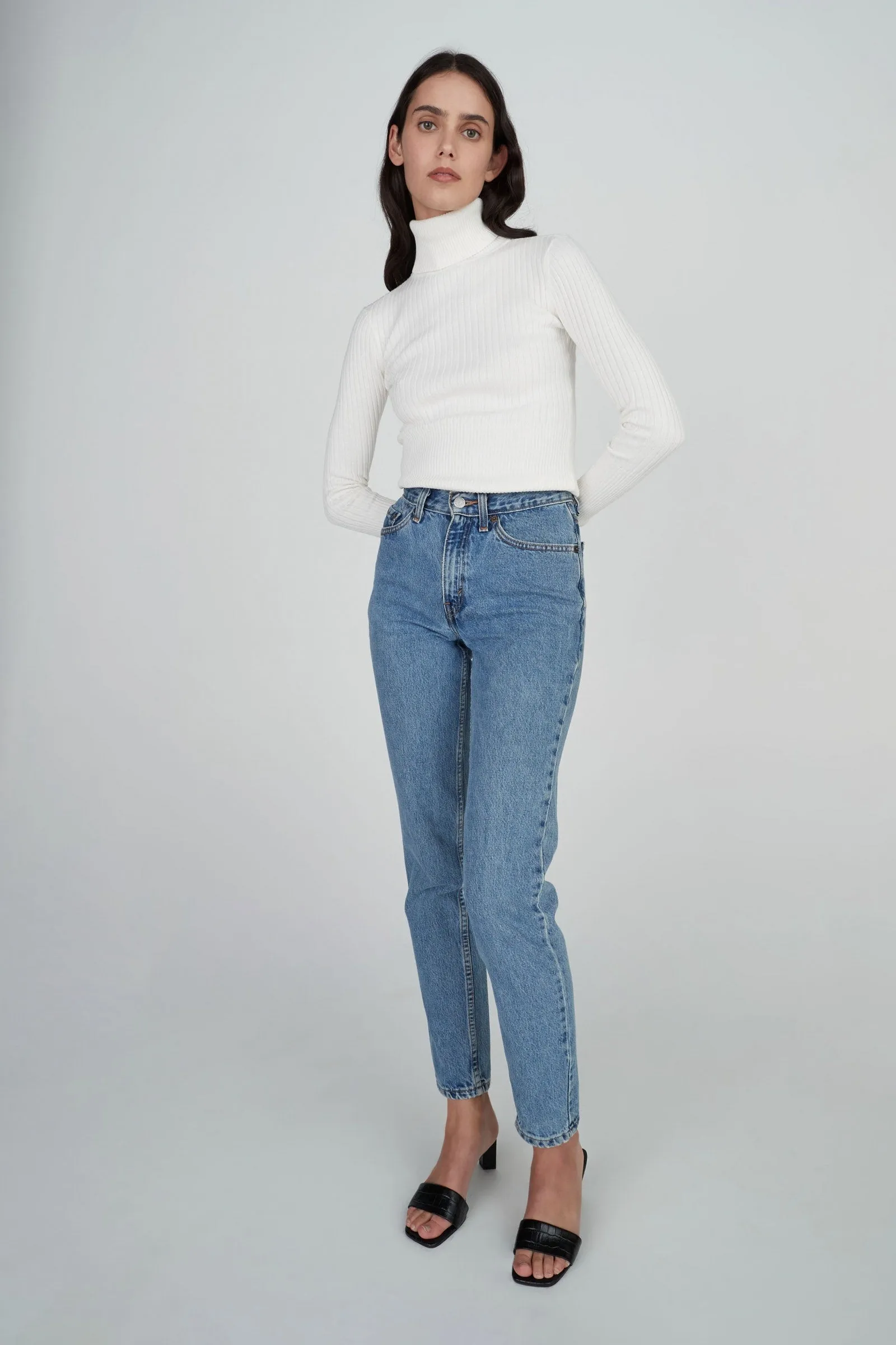 Hansen & Gretel Jaclyn Cashmere Turtleneck