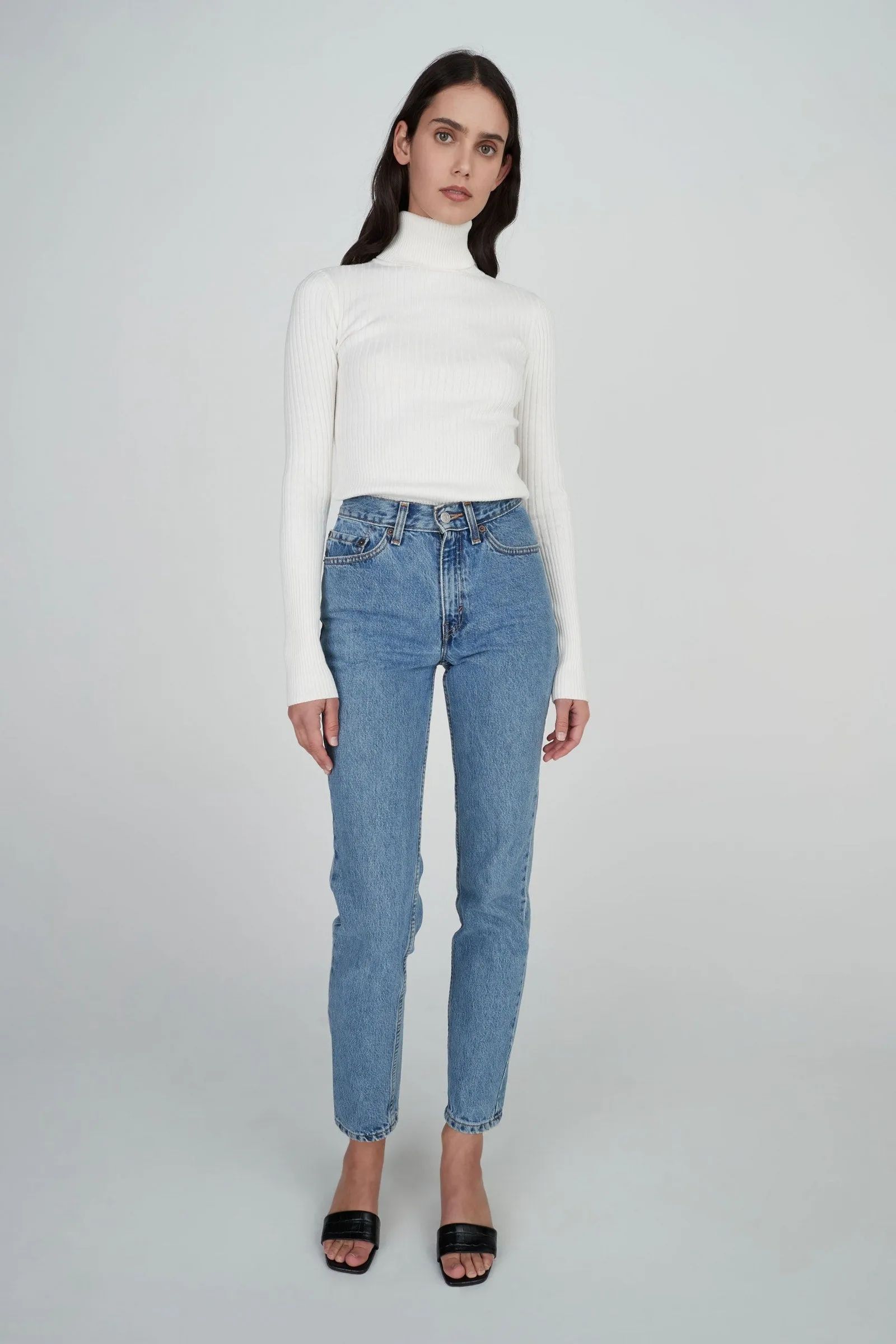 Hansen & Gretel Jaclyn Cashmere Turtleneck