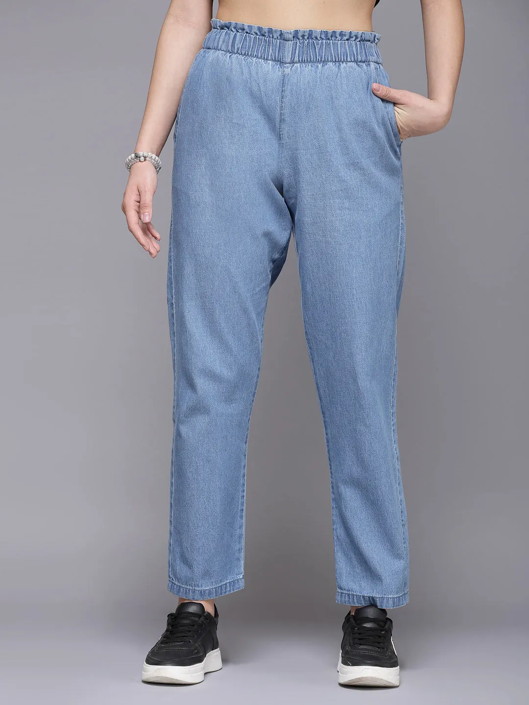 Relaxe Fit Mid Indigo Cotton Denim Jeans For Women