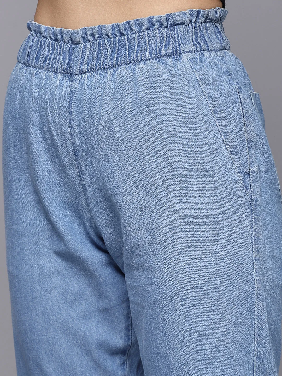 Relaxe Fit Mid Indigo Cotton Denim Jeans For Women
