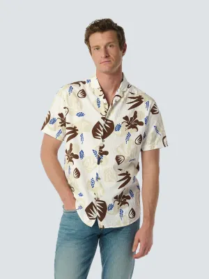 Shirt with resort collar and seersucker fabric - Stylish addition to your wardrobe | White