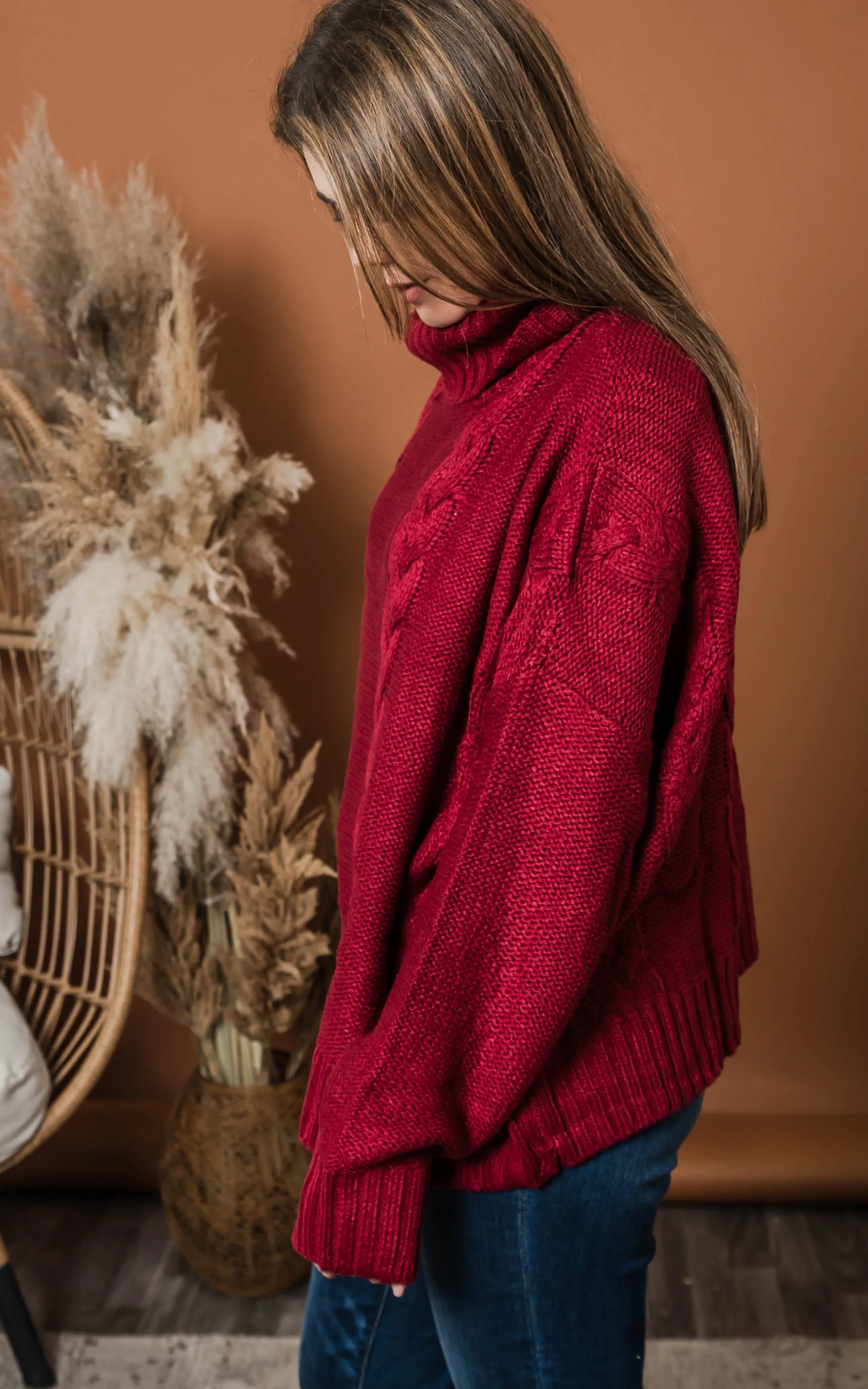 SOLID TURTLE NECK SWEATER | Heimish