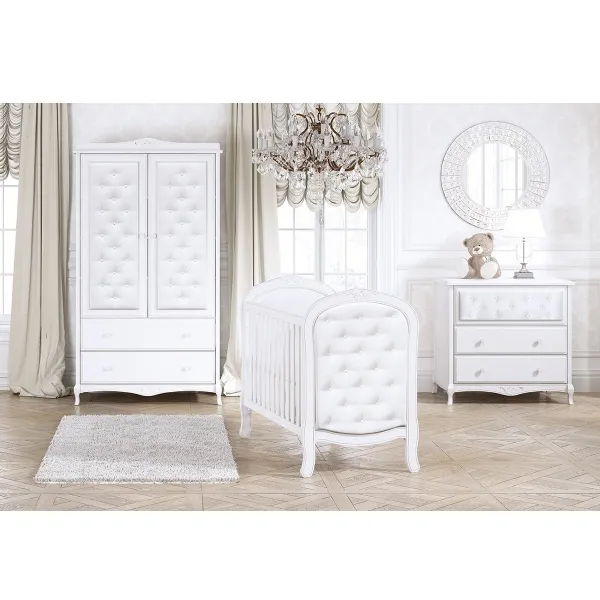 TRAMA WARDROBE